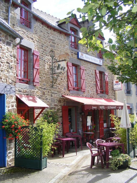 Auberge Du Chateau Châteauneuf-dʼIlle-et-Vilaine Exteriör bild
